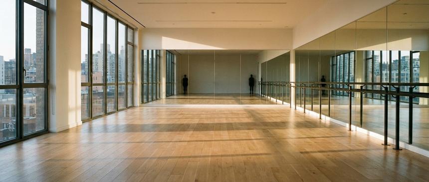 «Жизнь идет, и очень сложно жить жизнь»: 40-летняя Агния Кузнецова призналась в проблемах с мужем-хореографом