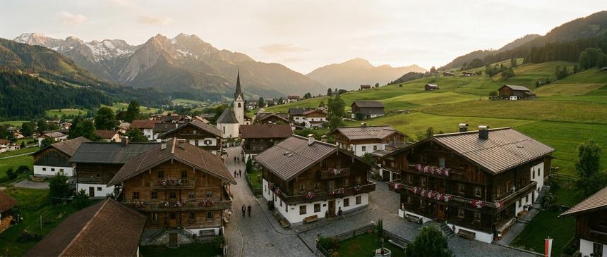 «Я родилась в Австрии»: Лариса Удовиченко празднует 71-летие и вспоминает детство