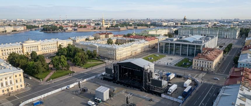 «Ему все еще не рады»: почему Сергей Шнуров не выступит на ПМЭФ-2026 в Петербурге