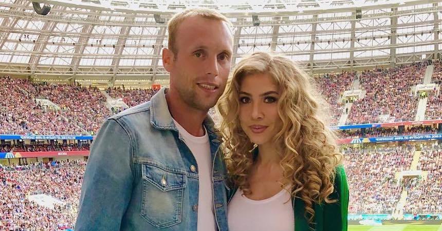 Кто кому изменял? Футболист Денис Глушаков и его жена