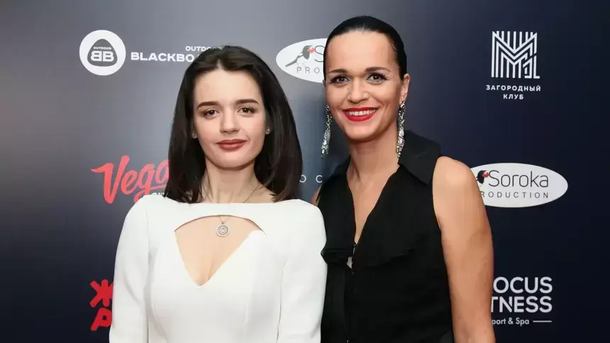 23-летняя дочь Славы вышла замуж за молодого избранника